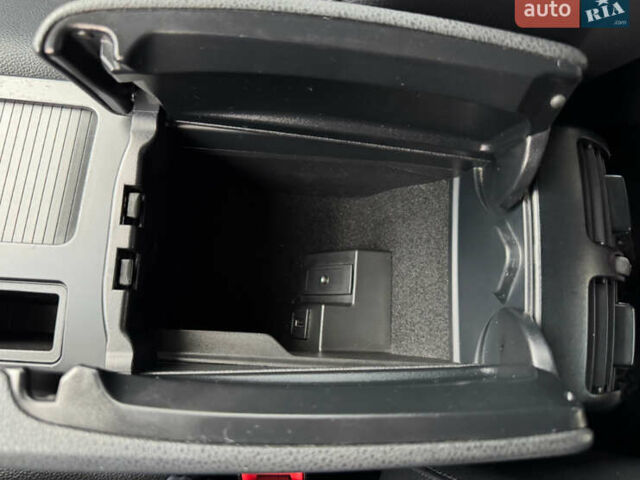 Белый Мерседес Ц-Класс, объемом двигателя 1.8 л и пробегом 265 тыс. км за 9999 $, фото 85 на Automoto.ua