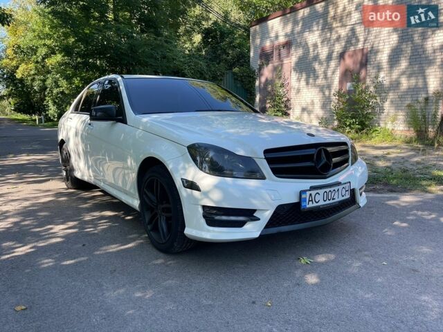 Білий Мерседес Ц-Клас, об'ємом двигуна 1.8 л та пробігом 239 тис. км за 10900 $, фото 7 на Automoto.ua