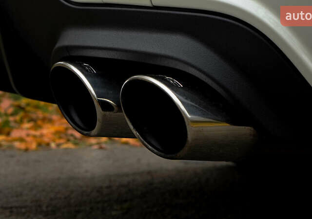 Белый Мерседес Ц-Класс, объемом двигателя 1.8 л и пробегом 117 тыс. км за 12500 $, фото 26 на Automoto.ua