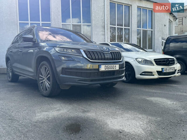 Белый Мерседес Ц-Класс, объемом двигателя 1.8 л и пробегом 265 тыс. км за 9999 $, фото 172 на Automoto.ua