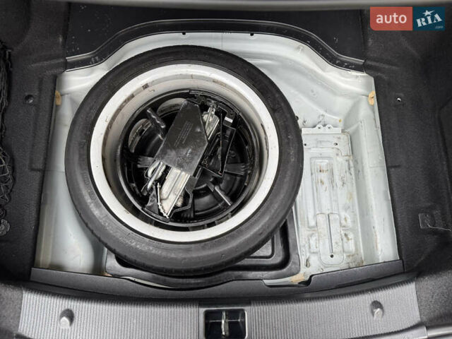 Белый Мерседес Ц-Класс, объемом двигателя 1.8 л и пробегом 265 тыс. км за 11555 $, фото 99 на Automoto.ua