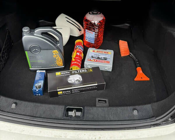 Белый Мерседес Ц-Класс, объемом двигателя 1.8 л и пробегом 265 тыс. км за 11555 $, фото 89 на Automoto.ua