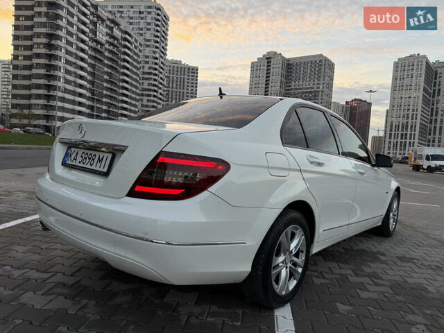 Білий Мерседес Ц-Клас, об'ємом двигуна 1.8 л та пробігом 190 тис. км за 10900 $, фото 5 на Automoto.ua