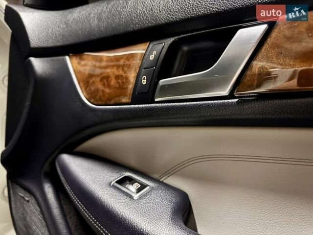 Белый Мерседес Ц-Класс, объемом двигателя 1.8 л и пробегом 189 тыс. км за 15400 $, фото 25 на Automoto.ua