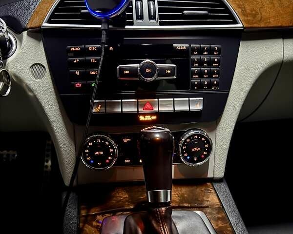 Белый Мерседес Ц-Класс, объемом двигателя 1.8 л и пробегом 189 тыс. км за 15400 $, фото 23 на Automoto.ua