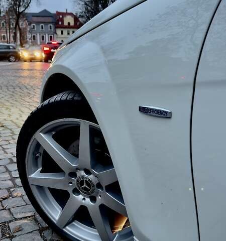 Белый Мерседес Ц-Класс, объемом двигателя 1.8 л и пробегом 189 тыс. км за 15400 $, фото 13 на Automoto.ua