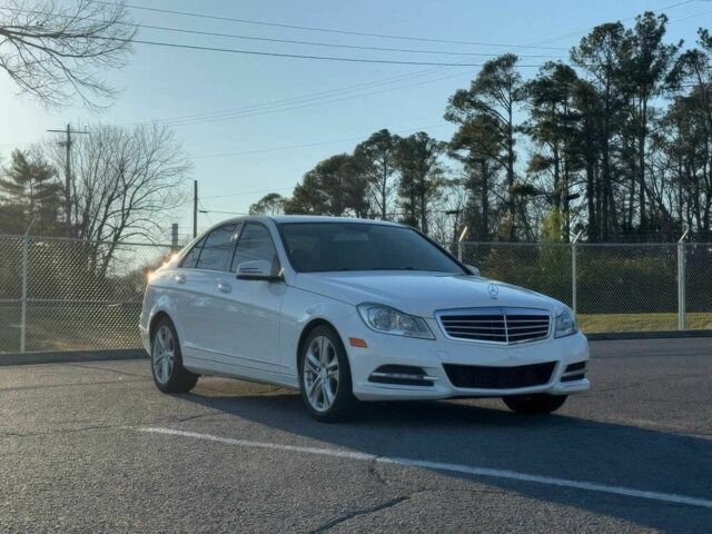 Білий Мерседес Ц-Клас, об'ємом двигуна 1.8 л та пробігом 87 тис. км за 13500 $, фото 1 на Automoto.ua