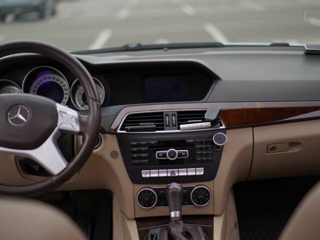 Білий Мерседес Ц-Клас, об'ємом двигуна 1.8 л та пробігом 163 тис. км за 11200 $, фото 20 на Automoto.ua