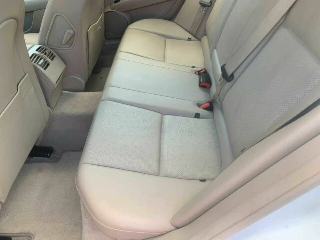 Мерседес Ц-Класс 2013 в Киеве на Automoto.ua Белый Мерседес Ц-Класс, объемом двигателя 3.5 л и пробегом 80 тыс. км за 3100 $, фото 10 на Automoto.ua