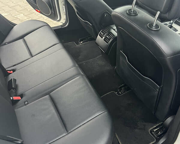 Белый Мерседес Ц-Класс, объемом двигателя 1.8 л и пробегом 120 тыс. км за 11900 $, фото 4 на Automoto.ua