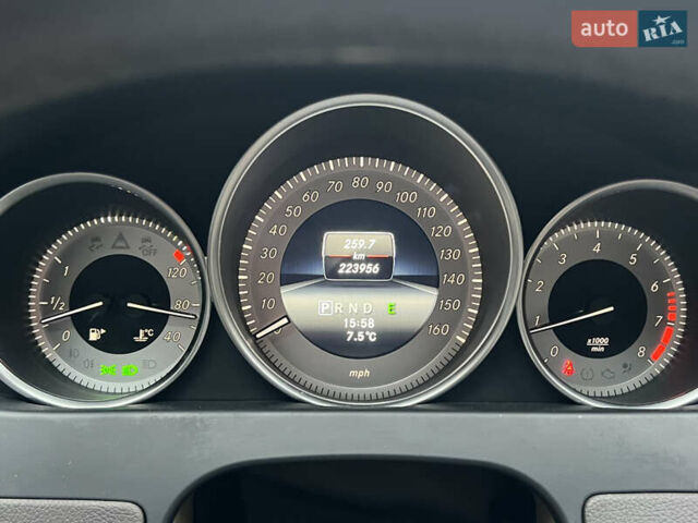 Белый Мерседес Ц-Класс, объемом двигателя 1.8 л и пробегом 220 тыс. км за 12300 $, фото 30 на Automoto.ua