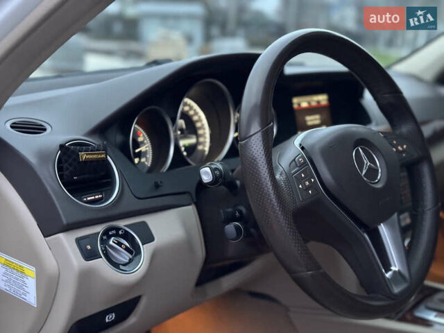 Білий Мерседес Ц-Клас, об'ємом двигуна 1.8 л та пробігом 115 тис. км за 11850 $, фото 11 на Automoto.ua