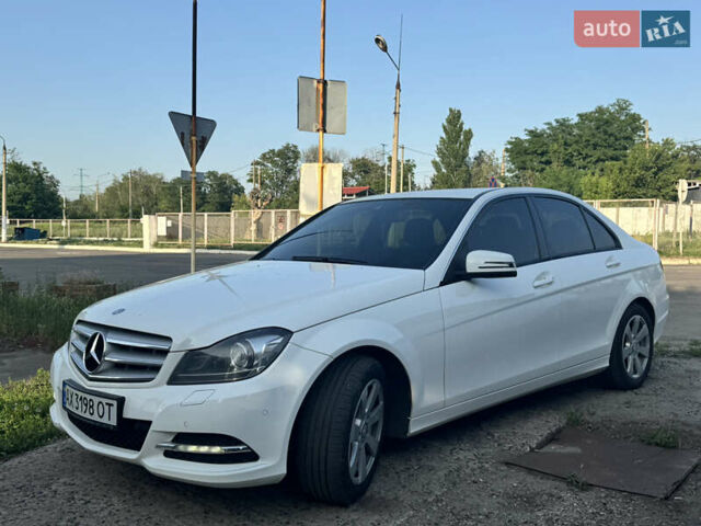 Білий Мерседес Ц-Клас, об'ємом двигуна 1.6 л та пробігом 179 тис. км за 10500 $, фото 3 на Automoto.ua