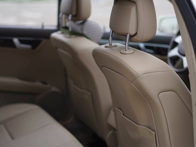 Білий Мерседес Ц-Клас, об'ємом двигуна 1.8 л та пробігом 163 тис. км за 11200 $, фото 16 на Automoto.ua