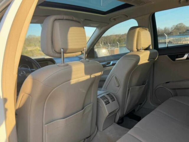 Білий Мерседес Ц-Клас, об'ємом двигуна 1.8 л та пробігом 87 тис. км за 13500 $, фото 9 на Automoto.ua