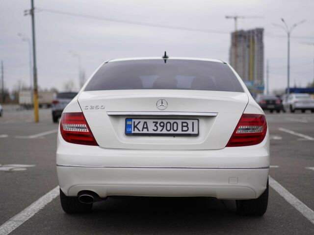 Білий Мерседес Ц-Клас, об'ємом двигуна 1.8 л та пробігом 163 тис. км за 11200 $, фото 5 на Automoto.ua