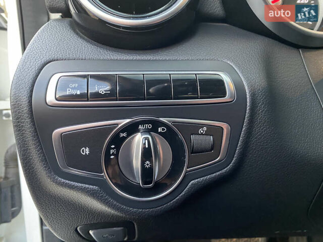 Белый Мерседес Ц-Класс, объемом двигателя 2.2 л и пробегом 150 тыс. км за 19500 $, фото 43 на Automoto.ua