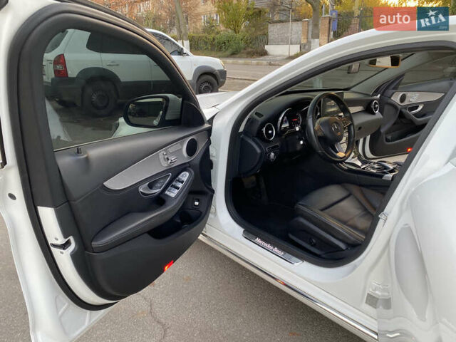 Мерседес Ц-Класс 2014 в Киеве на Automoto.ua Белый Мерседес Ц-Класс, объемом двигателя 2.2 л и пробегом 150 тыс. км за 19700 $, фото 44 на Automoto.ua