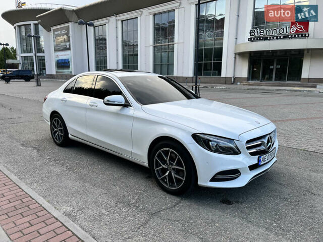Білий Мерседес Ц-Клас, об'ємом двигуна 2.2 л та пробігом 150 тис. км за 19700 $, фото 10 на Automoto.ua
