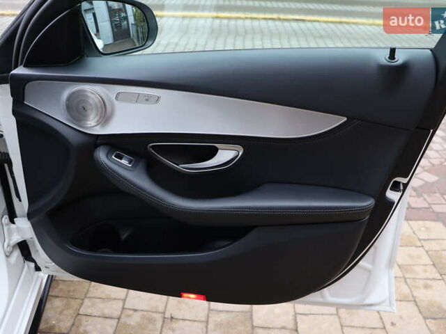 Белый Мерседес Ц-Класс, объемом двигателя 2.2 л и пробегом 326 тыс. км за 18900 $, фото 41 на Automoto.ua