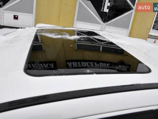 Білий Мерседес Ц-Клас, об'ємом двигуна 1.8 л та пробігом 172 тис. км за 10700 $, фото 16 на Automoto.ua