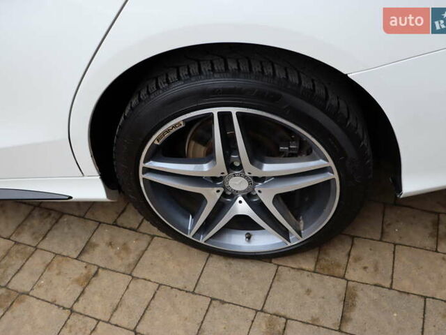 Белый Мерседес Ц-Класс, объемом двигателя 2.2 л и пробегом 326 тыс. км за 18900 $, фото 7 на Automoto.ua