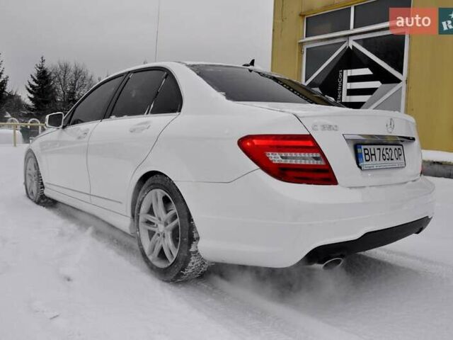 Білий Мерседес Ц-Клас, об'ємом двигуна 1.8 л та пробігом 172 тис. км за 10700 $, фото 11 на Automoto.ua