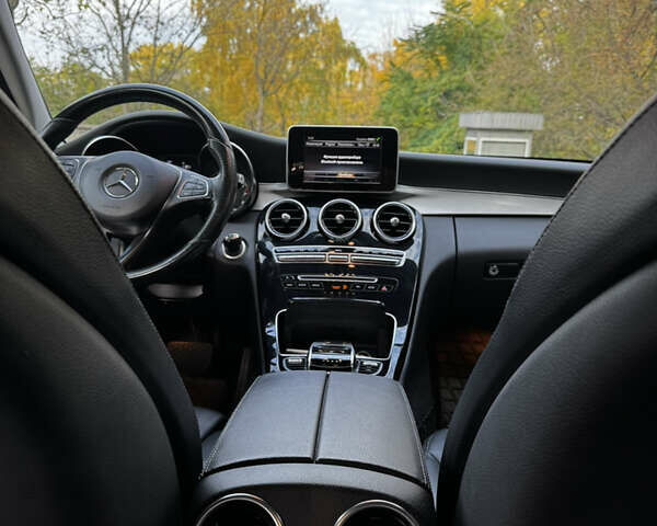 Мерседес Ц-Класс 2014 в Киеве на Automoto.ua Белый Мерседес Ц-Класс, объемом двигателя 2 л и пробегом 98 тыс. км за 20500 $, фото 12 на Automoto.ua