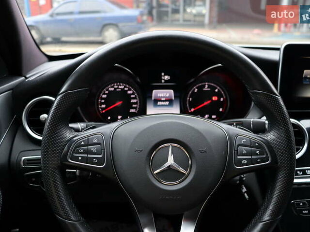 Белый Мерседес Ц-Класс, объемом двигателя 2.2 л и пробегом 326 тыс. км за 18900 $, фото 19 на Automoto.ua