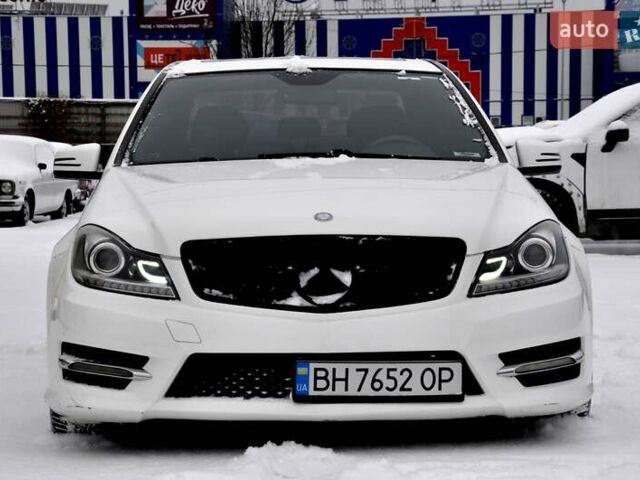 Білий Мерседес Ц-Клас, об'ємом двигуна 1.8 л та пробігом 172 тис. км за 10700 $, фото 31 на Automoto.ua