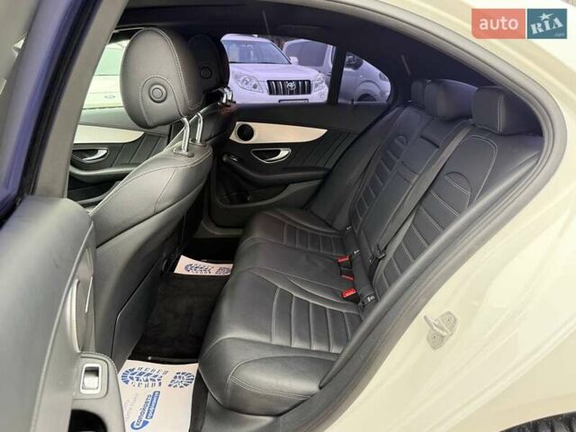 Білий Мерседес Ц-Клас, об'ємом двигуна 1.6 л та пробігом 110 тис. км за 19400 $, фото 17 на Automoto.ua