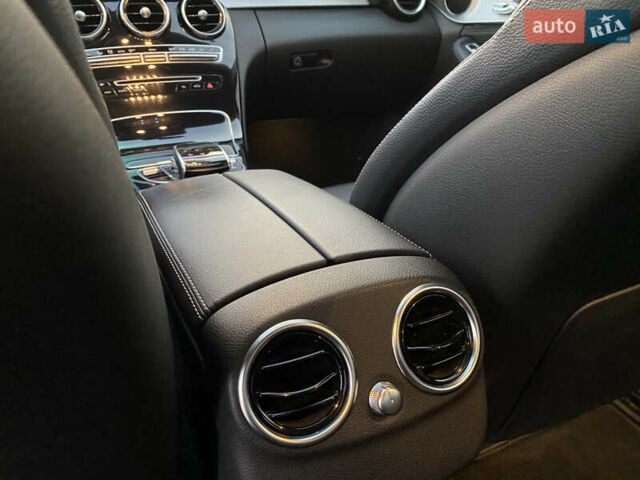 Мерседес Ц-Класс 2014 в Киеве на Automoto.ua Белый Мерседес Ц-Класс, объемом двигателя 2.2 л и пробегом 150 тыс. км за 19700 $, фото 60 на Automoto.ua