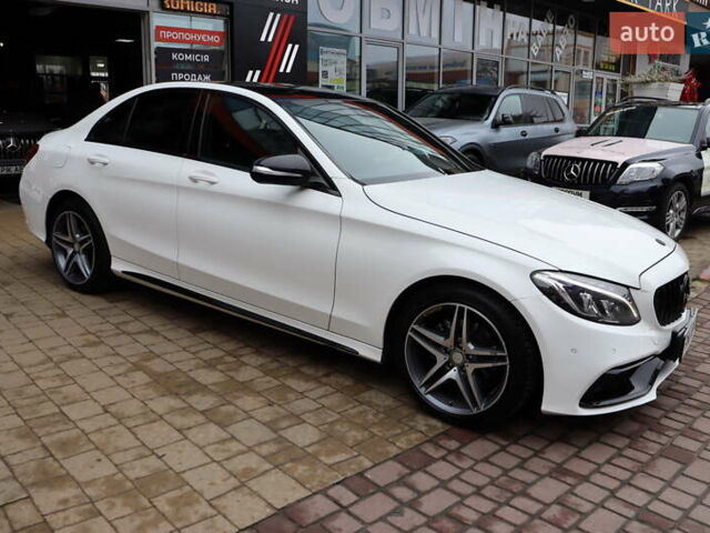 Белый Мерседес Ц-Класс, объемом двигателя 2.2 л и пробегом 326 тыс. км за 18900 $, фото 1 на Automoto.ua