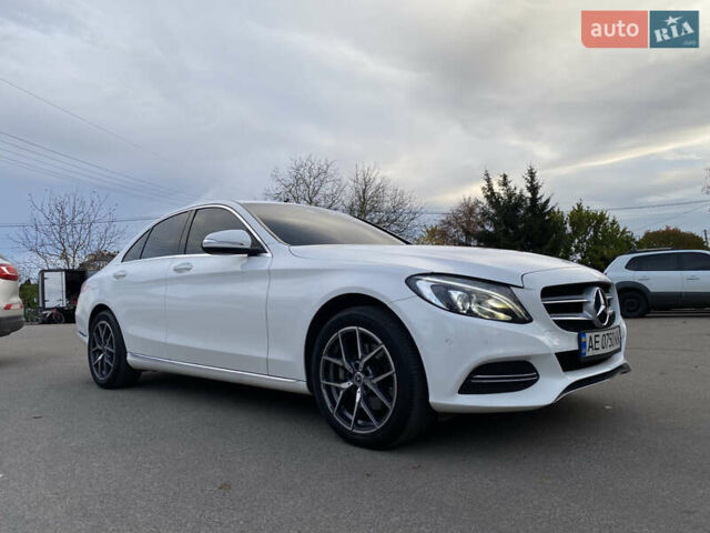 Белый Мерседес Ц-Класс, объемом двигателя 2.2 л и пробегом 150 тыс. км за 19500 $, фото 21 на Automoto.ua