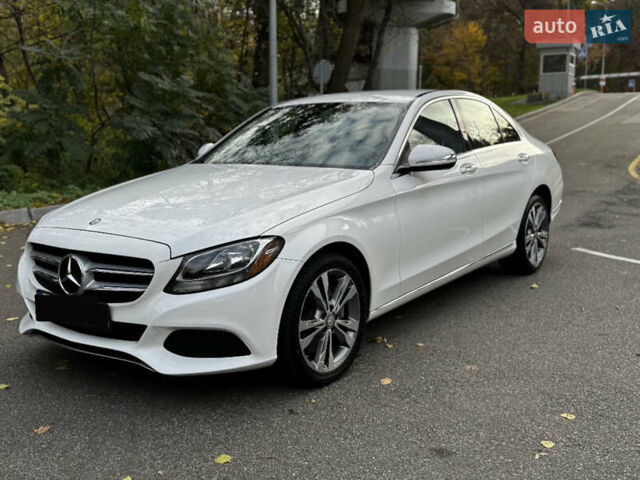 Мерседес Ц-Класс 2014 в Киеве на Automoto.ua Белый Мерседес Ц-Класс, объемом двигателя 2 л и пробегом 98 тыс. км за 20500 $, фото 4 на Automoto.ua