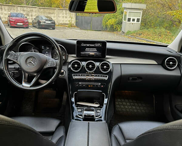 Мерседес Ц-Класс 2014 в Киеве на Automoto.ua Белый Мерседес Ц-Класс, объемом двигателя 2 л и пробегом 98 тыс. км за 20500 $, фото 9 на Automoto.ua