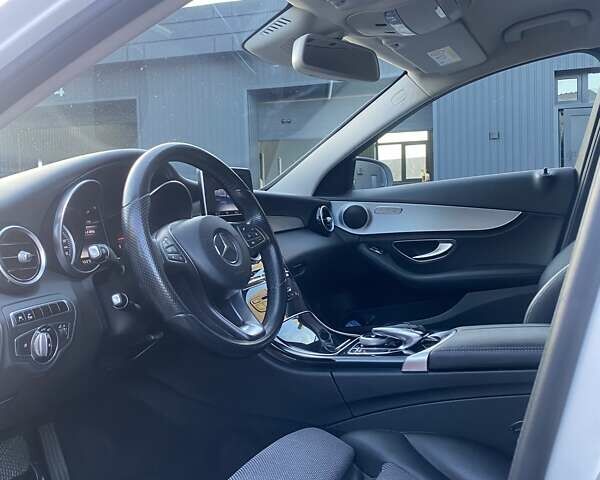 Білий Мерседес Ц-Клас, об'ємом двигуна 1.6 л та пробігом 150 тис. км за 19500 $, фото 5 на Automoto.ua