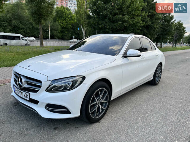 Белый Мерседес Ц-Класс, объемом двигателя 2.2 л и пробегом 150 тыс. км за 20850 $, фото 13 на Automoto.ua