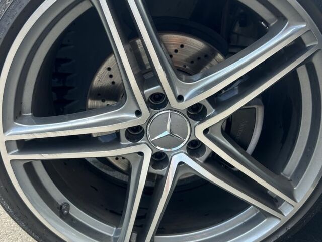 Белый Мерседес Ц-Класс, объемом двигателя 1.8 л и пробегом 138 тыс. км за 15000 $, фото 2 на Automoto.ua