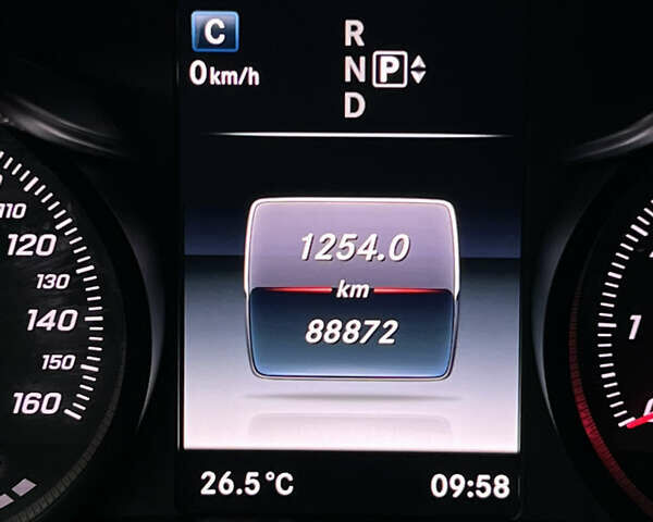 Белый Мерседес Ц-Класс, объемом двигателя 2 л и пробегом 88 тыс. км за 20000 $, фото 25 на Automoto.ua