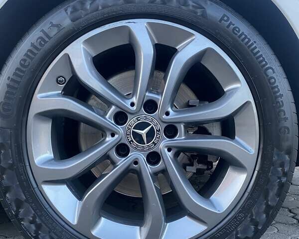 Білий Мерседес Ц-Клас, об'ємом двигуна 1.6 л та пробігом 150 тис. км за 19500 $, фото 11 на Automoto.ua