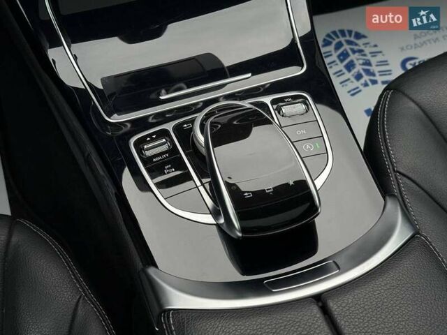 Мерседес Ц-Клас 2014 у Києві на Automoto.ua Білий Мерседес Ц-Клас, об'ємом двигуна 1.6 л та пробігом 110 тис. км за 19800 $, фото 17 на Automoto.ua