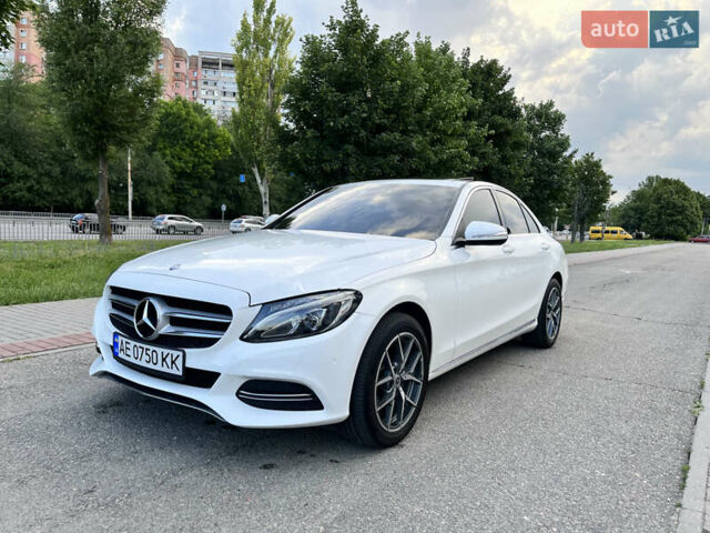 Белый Мерседес Ц-Класс, объемом двигателя 2.2 л и пробегом 150 тыс. км за 20850 $, фото 11 на Automoto.ua