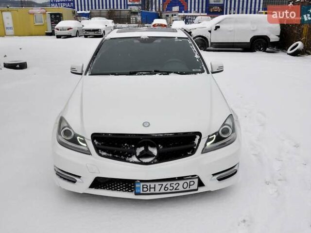 Білий Мерседес Ц-Клас, об'ємом двигуна 1.8 л та пробігом 172 тис. км за 10700 $, фото 1 на Automoto.ua