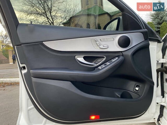 Мерседес Ц-Класс 2014 в Киеве на Automoto.ua Белый Мерседес Ц-Класс, объемом двигателя 2.2 л и пробегом 150 тыс. км за 19700 $, фото 27 на Automoto.ua