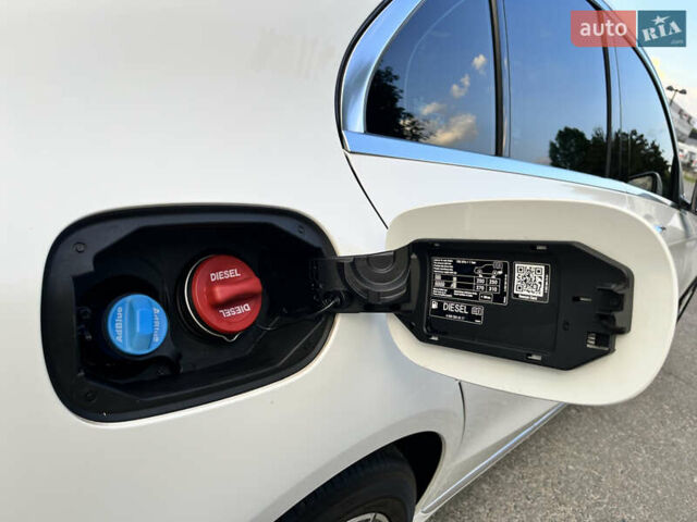 Мерседес Ц-Класс 2014 в Киеве на Automoto.ua Белый Мерседес Ц-Класс, объемом двигателя 2.2 л и пробегом 150 тыс. км за 19700 $, фото 23 на Automoto.ua