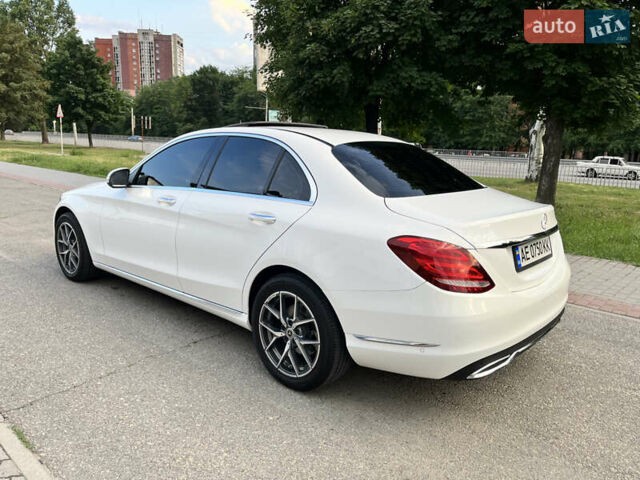 Білий Мерседес Ц-Клас, об'ємом двигуна 2.2 л та пробігом 150 тис. км за 19700 $, фото 30 на Automoto.ua