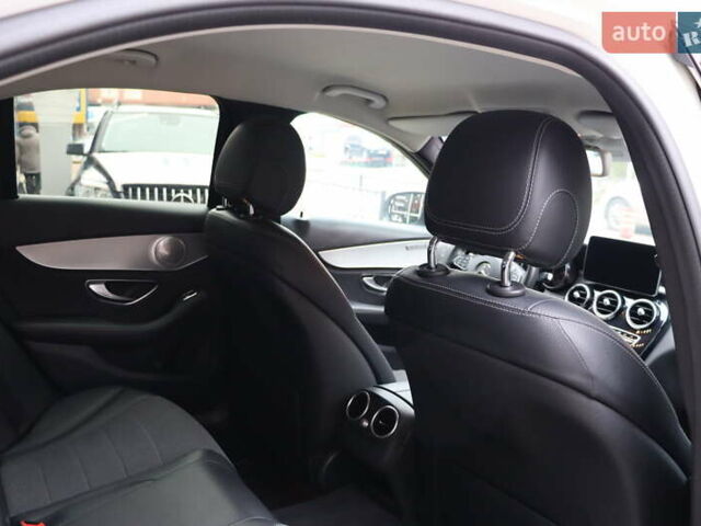 Белый Мерседес Ц-Класс, объемом двигателя 2.2 л и пробегом 326 тыс. км за 18900 $, фото 37 на Automoto.ua