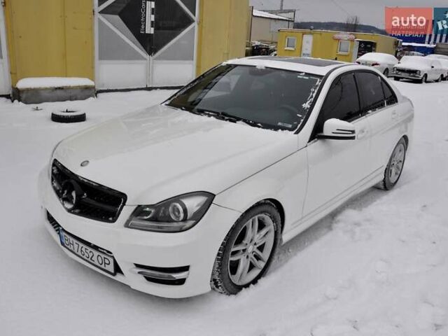 Білий Мерседес Ц-Клас, об'ємом двигуна 1.8 л та пробігом 172 тис. км за 10700 $, фото 13 на Automoto.ua