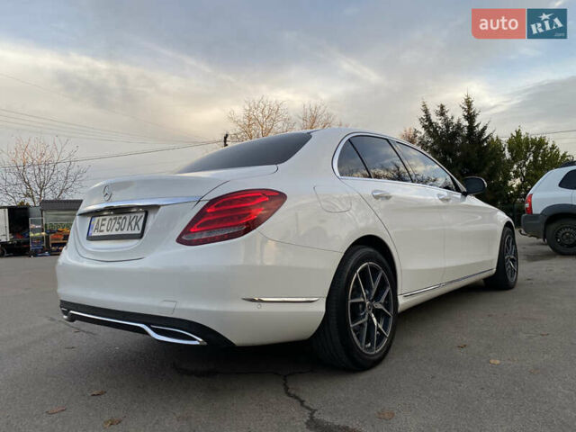 Мерседес Ц-Класс 2014 в Киеве на Automoto.ua Белый Мерседес Ц-Класс, объемом двигателя 2.2 л и пробегом 150 тыс. км за 19700 $, фото 13 на Automoto.ua